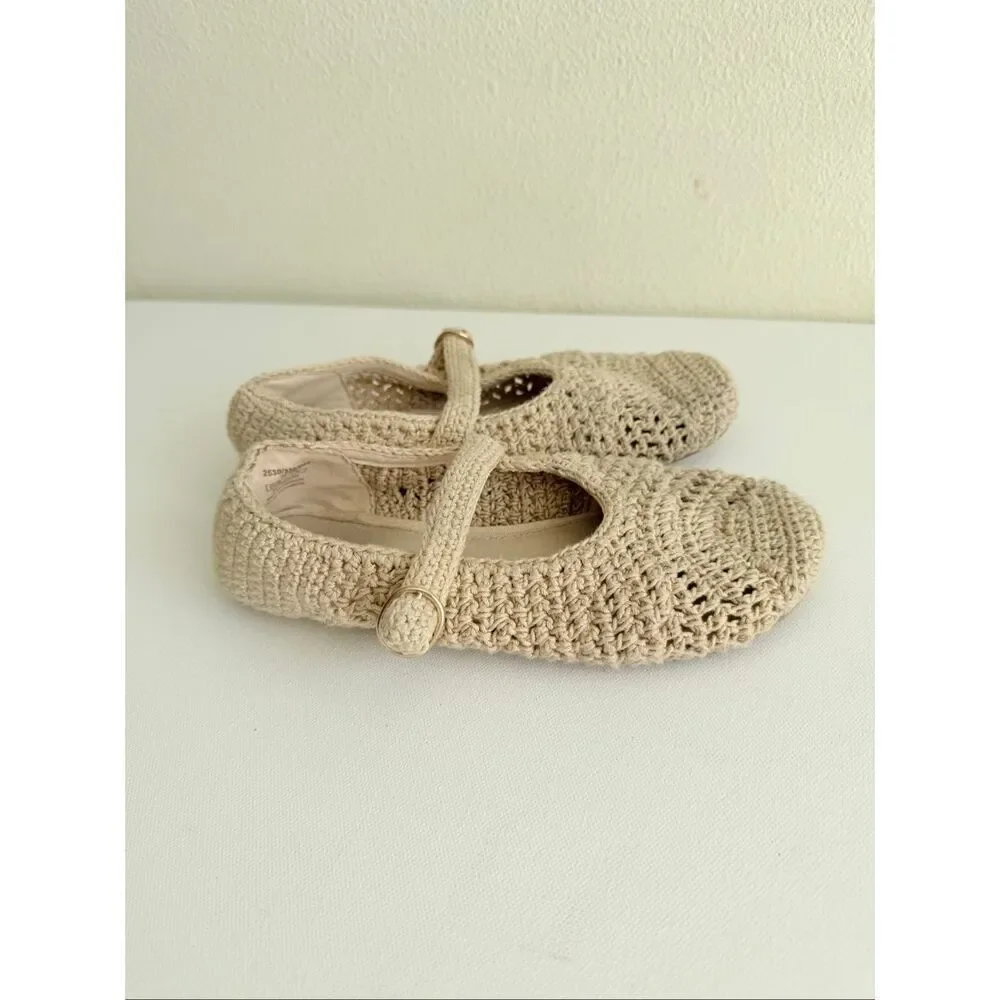 Zara Crochet Ballet Flat Girl’s size 35 / 3 US